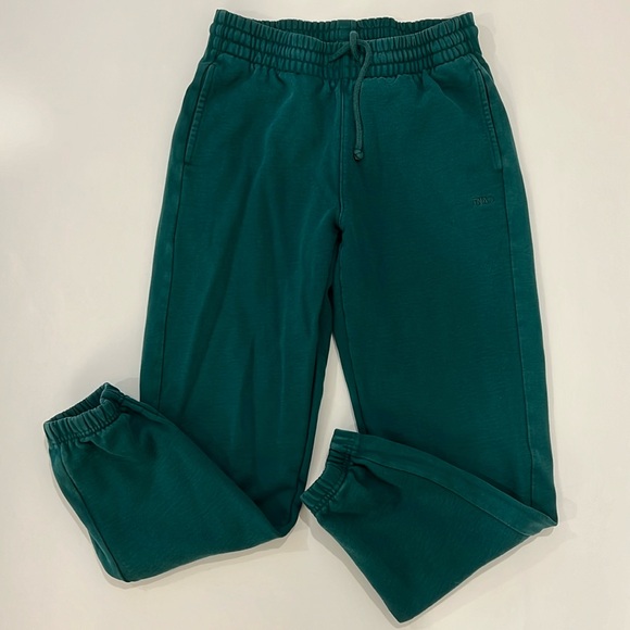 Aritzia Pants - Aritzia TNA Sweatfleece Extra Fleece Boyfriend Fit sweatpants size small